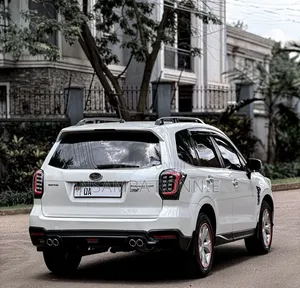 Subaru Forester 2019 White