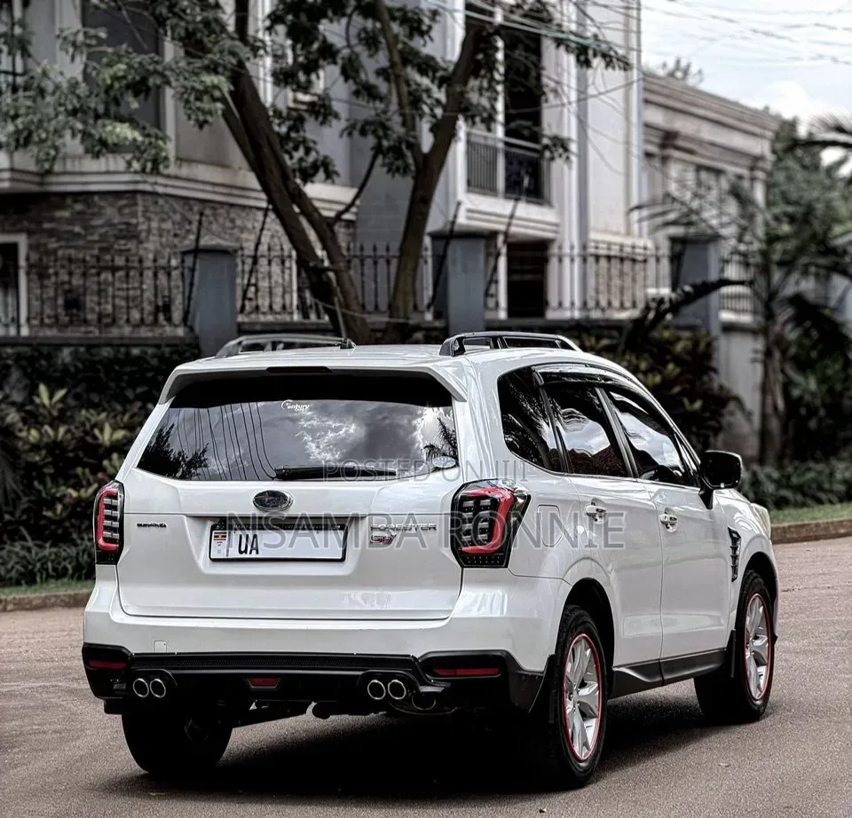 Subaru Forester 2019 White