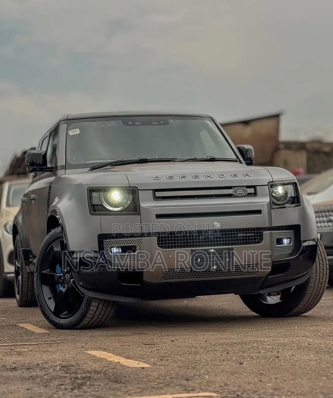 New Land Rover Defender 2024 Gray