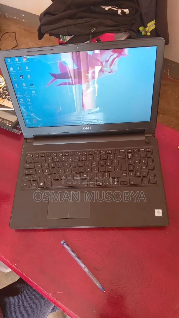 Laptop Dell Inspiron 15 3567 4GB Intel Core i3 HDD 500GB