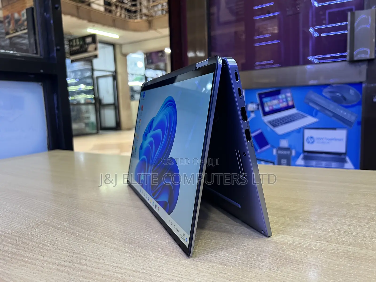 New Laptop Dell Latitude 7400 2-in-1 16GB Intel Core i7 SSD 512GB