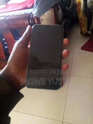 Apple iPhone 11 64 GB White