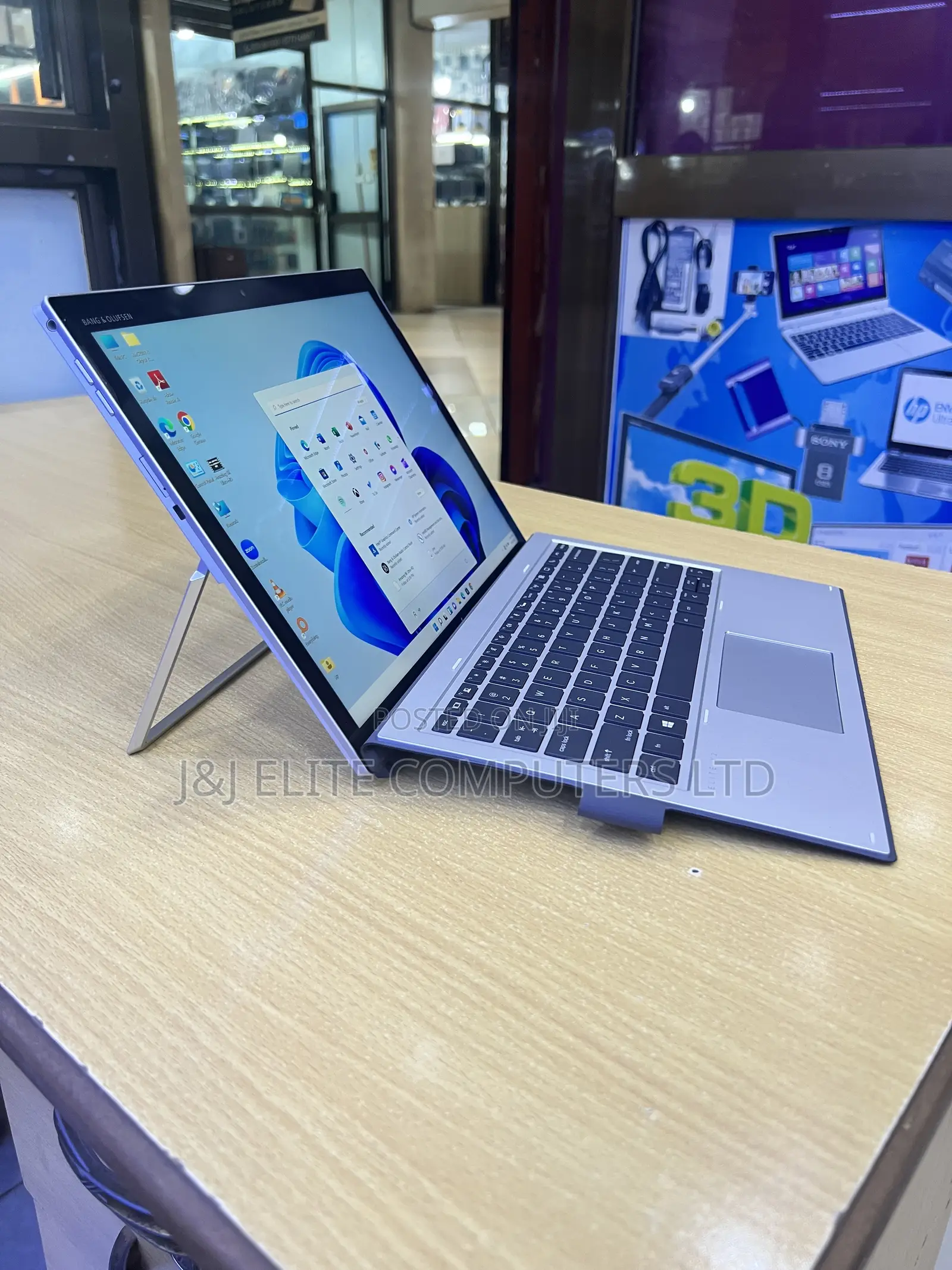 Laptop HP Elite X2 1012 G2 8GB Intel Core i5 SSD 256GB