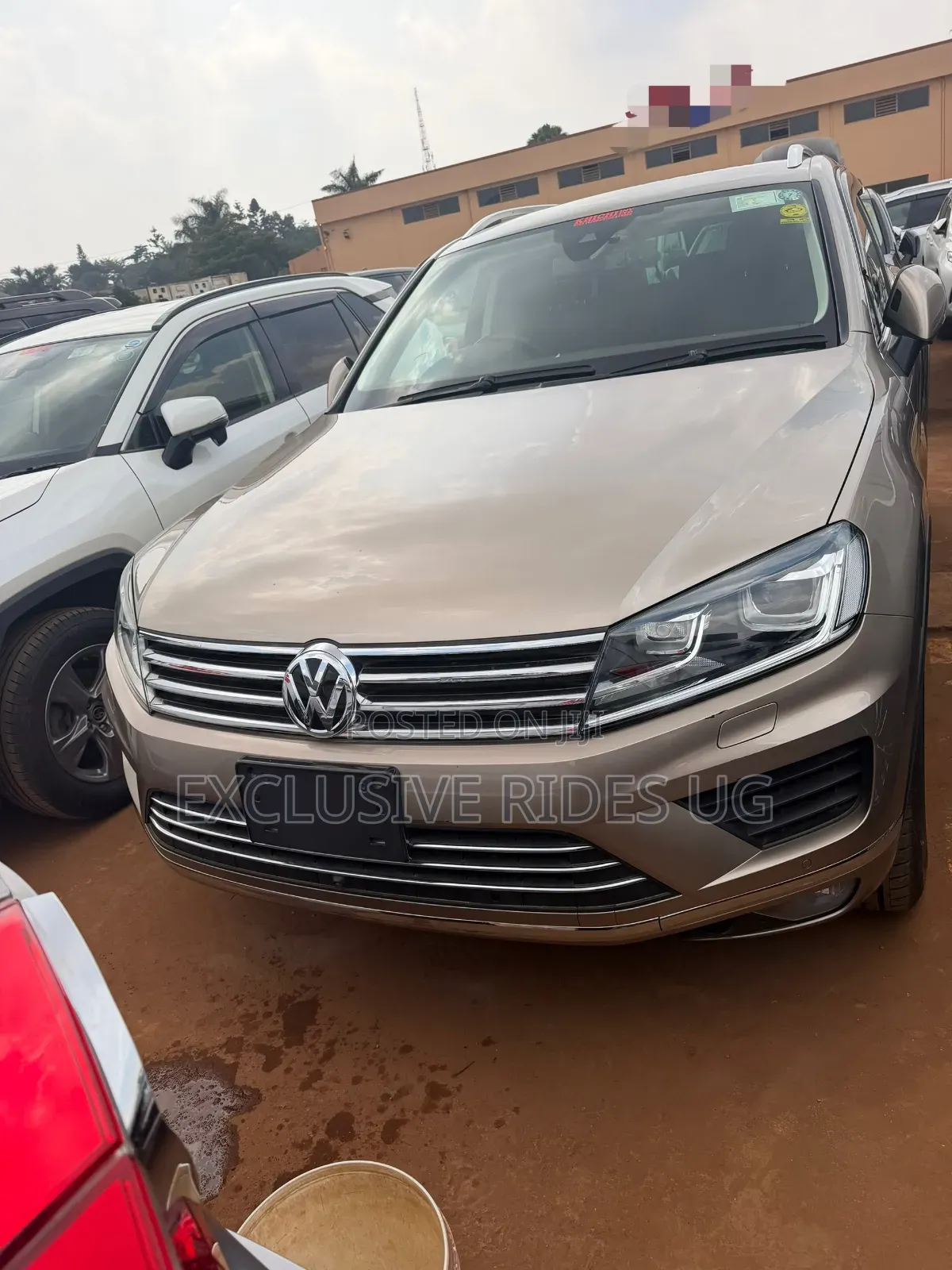 Volkswagen Touareg 2016 Gold