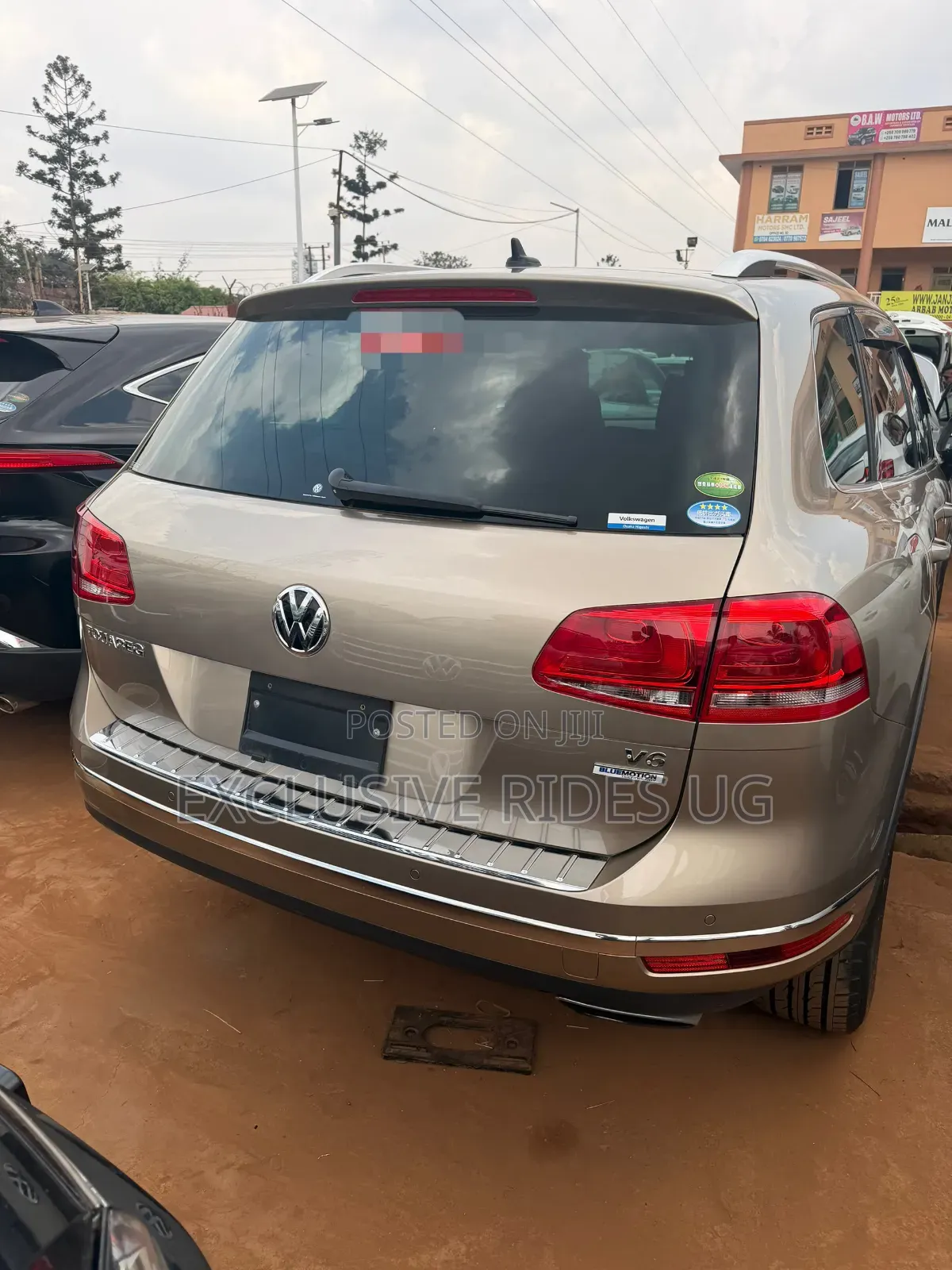 Volkswagen Touareg 2016 Gold
