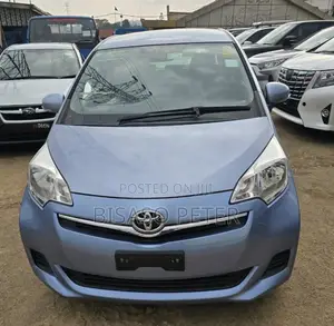 Toyota Ractis 1.5 AWD 2013 Blue