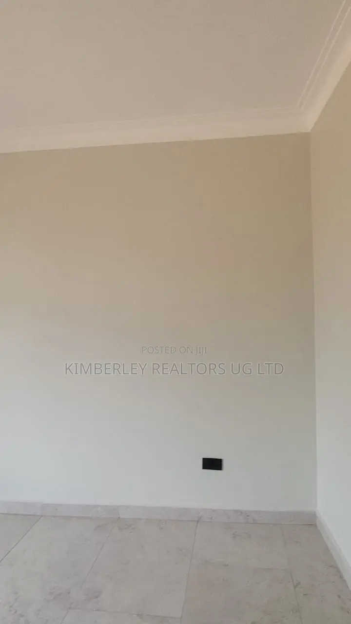 6bdrm House in Kira for sale