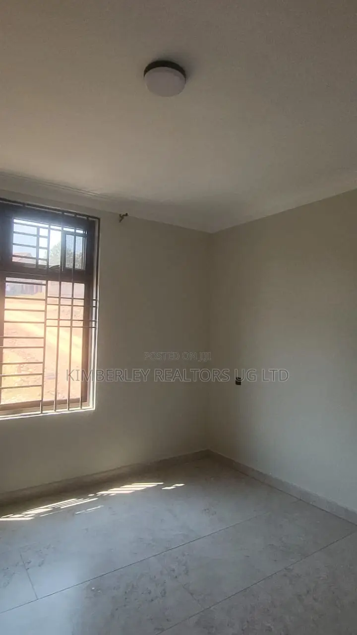 6bdrm House in Kira for sale