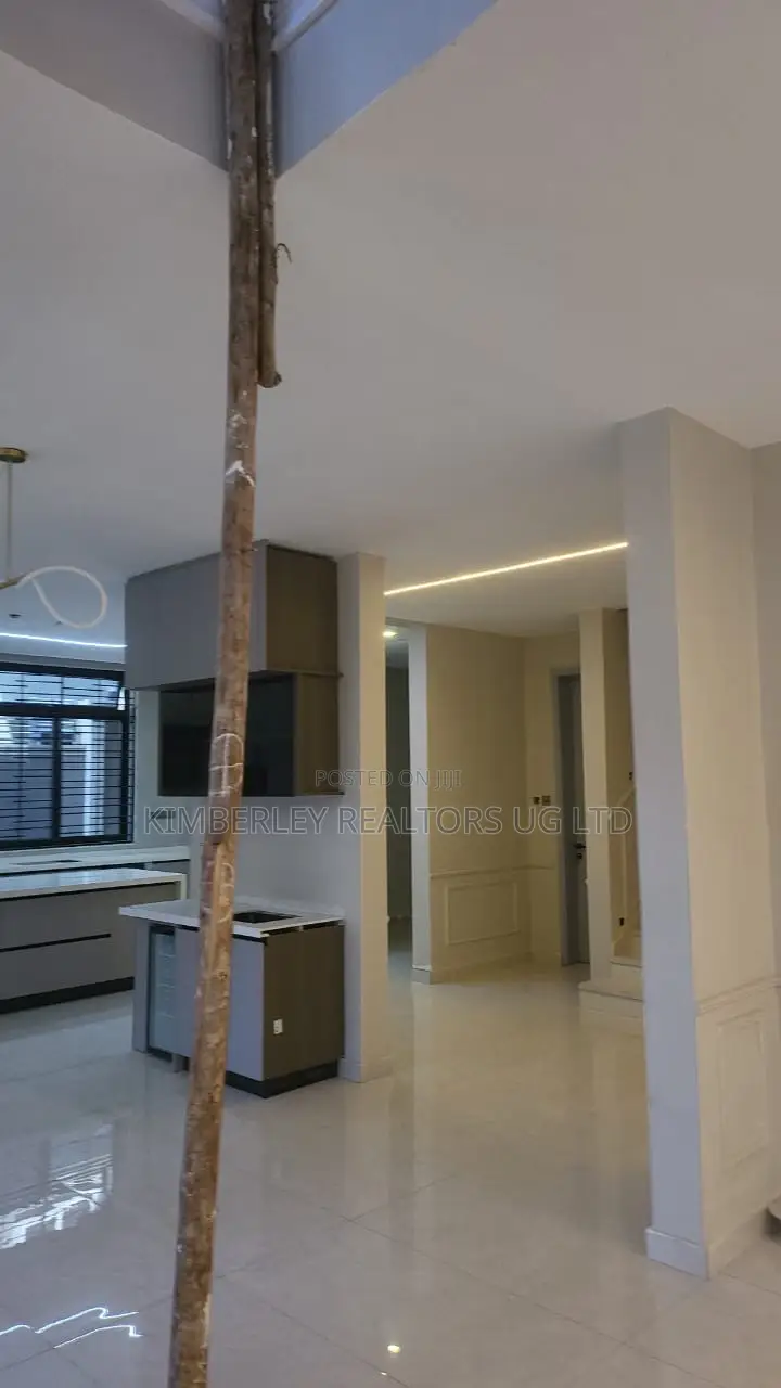 6bdrm House in Kira for sale
