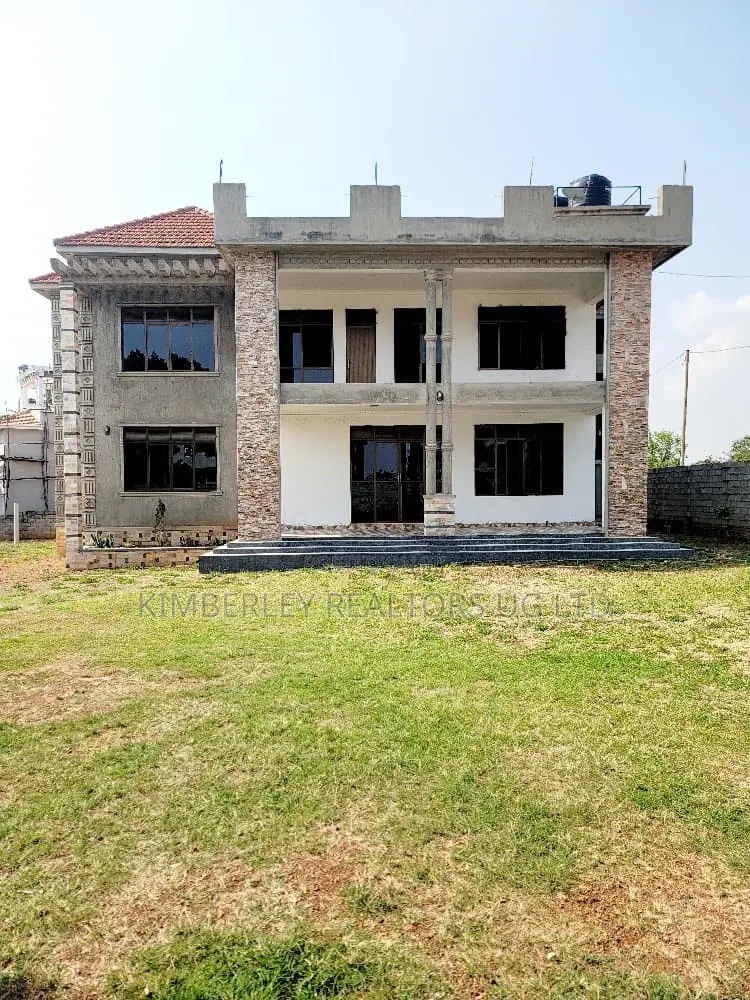 7bdrm House in Division A for sale