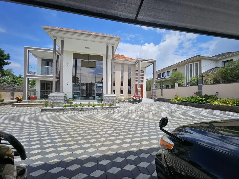 6bdrm House in Division A for sale