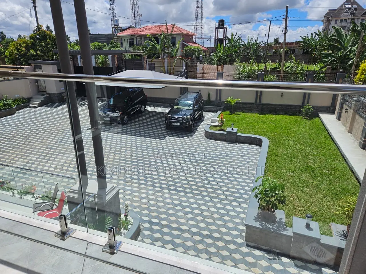 6bdrm House in Division A for sale