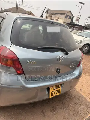 Toyota Vitz 1.3 FWD 3dr 2008 Gray