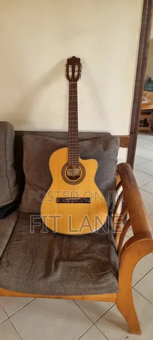 Acoustic Guitar in Working Condition - Entebbe