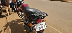 TVS HLX 125 2025 Red