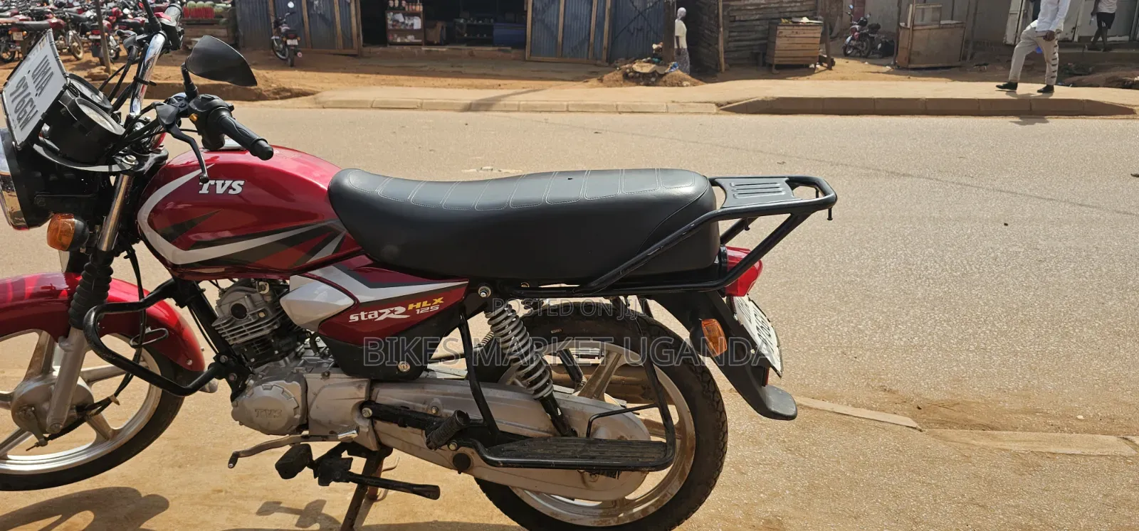TVS HLX 125 2025 Red