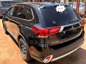 Mitsubishi Outlander 2017 Black