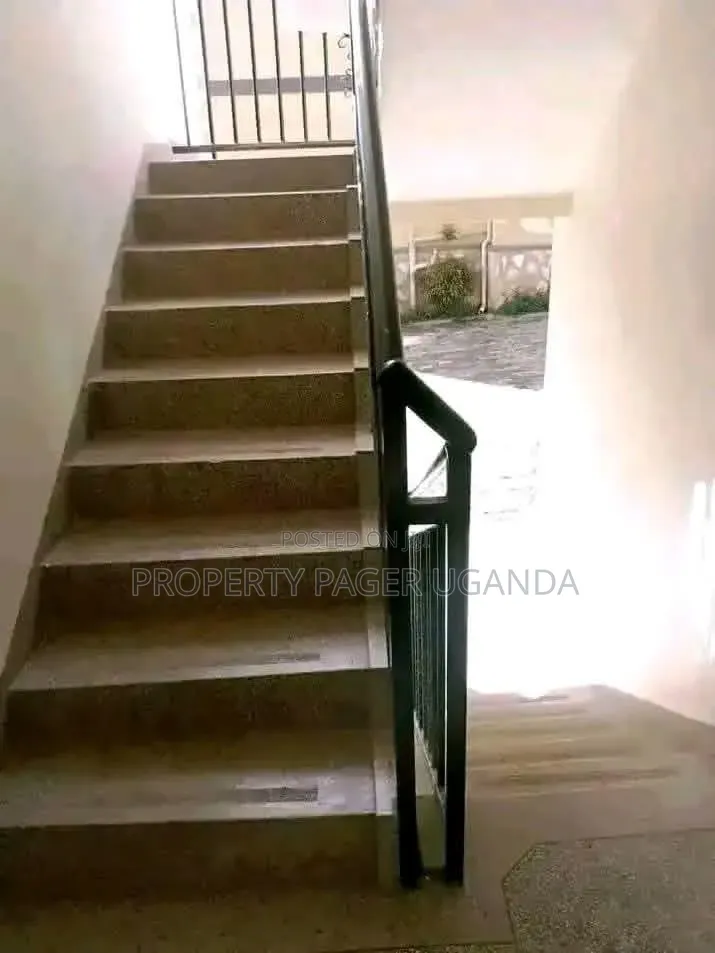 2bdrm Apartment in Bweyogerere-Kirinya, Kira for rent