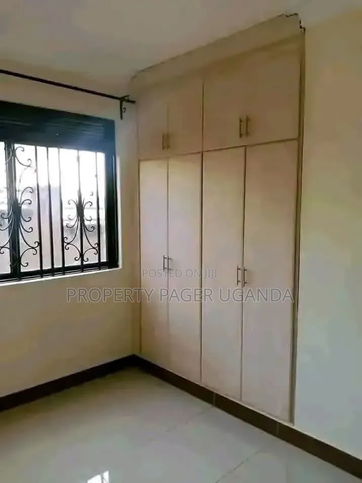 2bdrm Apartment in Bweyogerere-Kirinya, Kira for rent