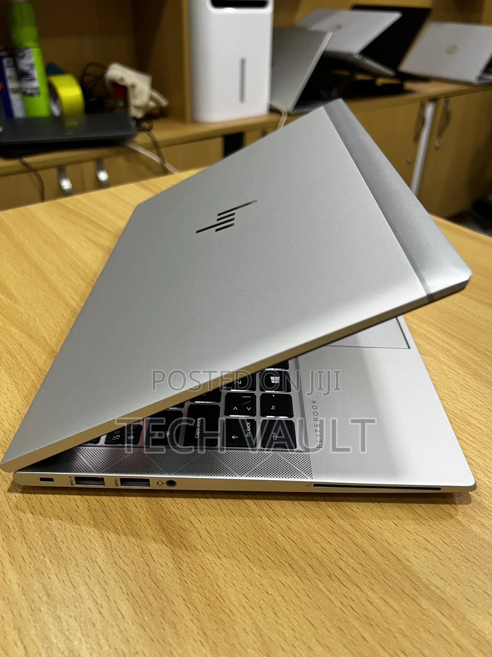 New Laptop HP EliteBook 830 G8 16GB Intel Core i7 SSD 512GB