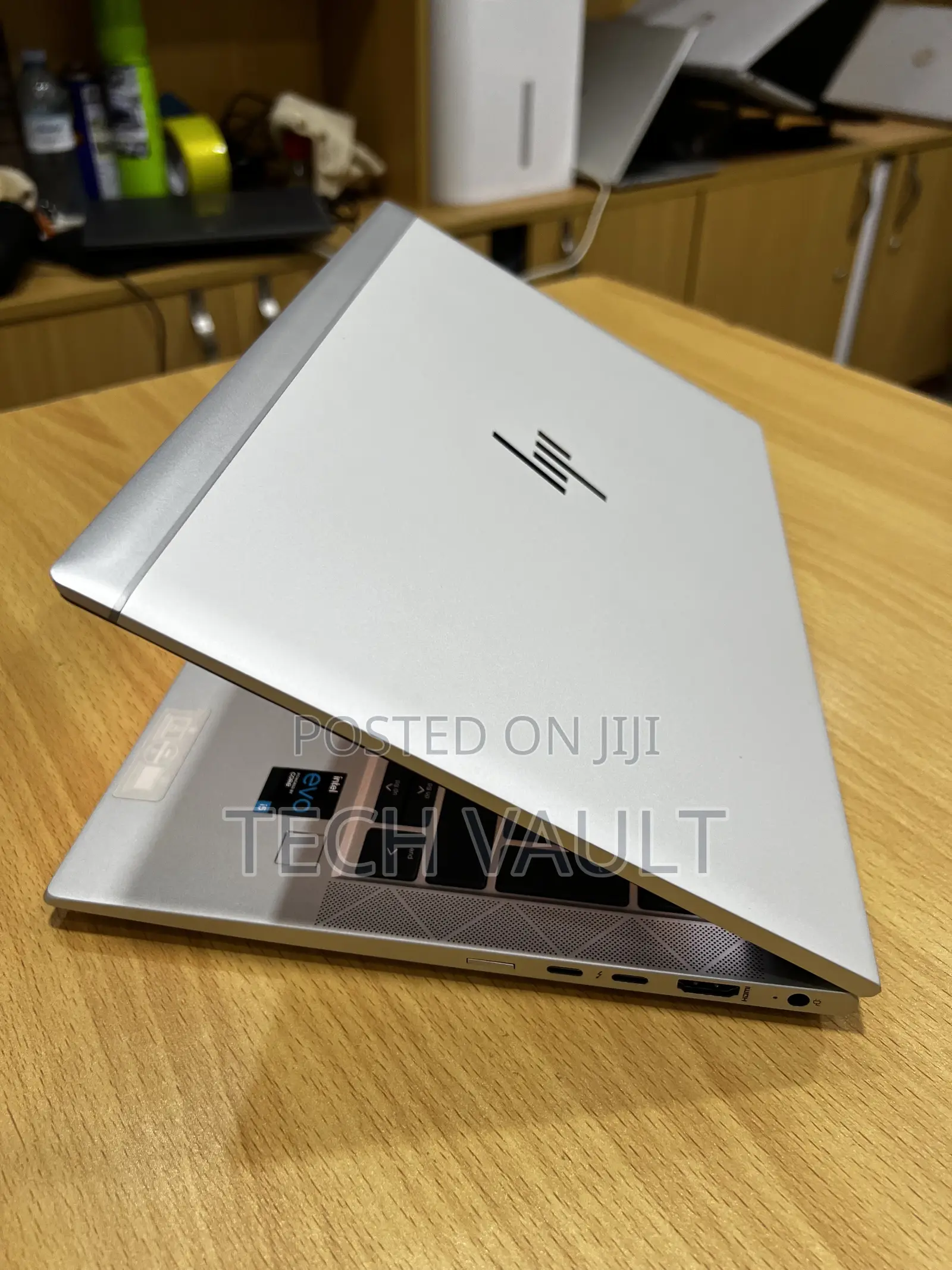 New Laptop HP EliteBook 830 G8 16GB Intel Core i7 SSD 512GB