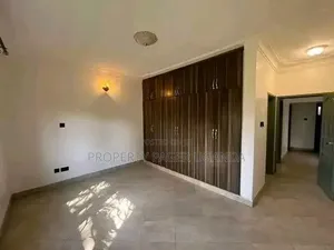 3bdrm House in Bweyogerere-Kirinya, Kira for rent