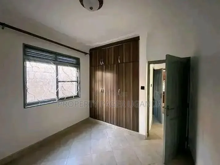 3bdrm House in Bweyogerere-Kirinya, Kira for rent
