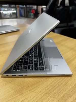 New Laptop HP EliteBook 840 G7 8GB Intel Core i5 SSD 512GB
