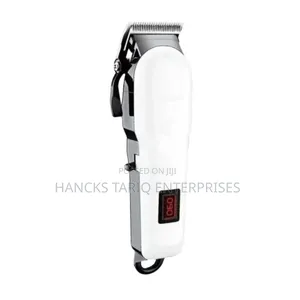 Wahl Professional Super Taper Vibratory Hair Clipper.