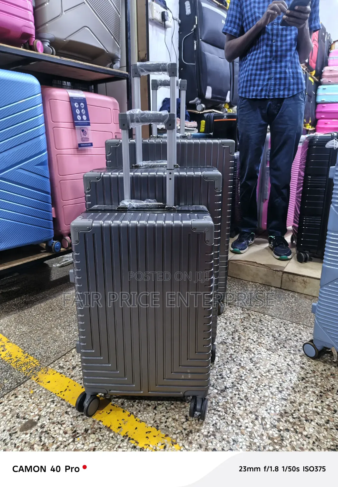 Aluminum Quality Plastic Suitcases. Full Set