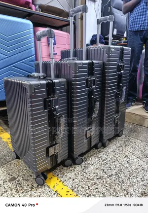 Aluminum Quality Plastic Suitcases. Full Set