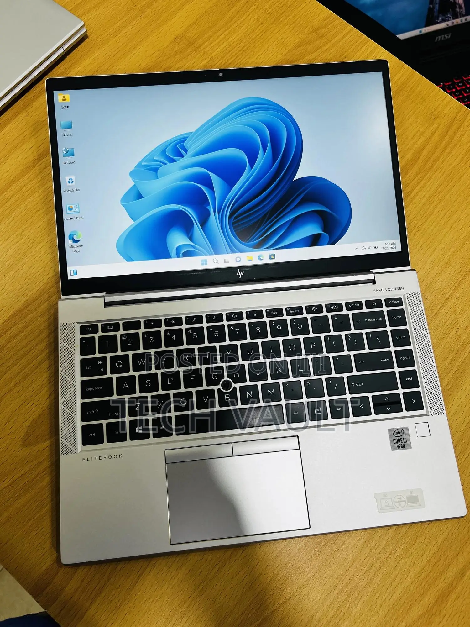 New Laptop HP EliteBook 840 G7 8GB Intel Core i5 SSD 512GB
