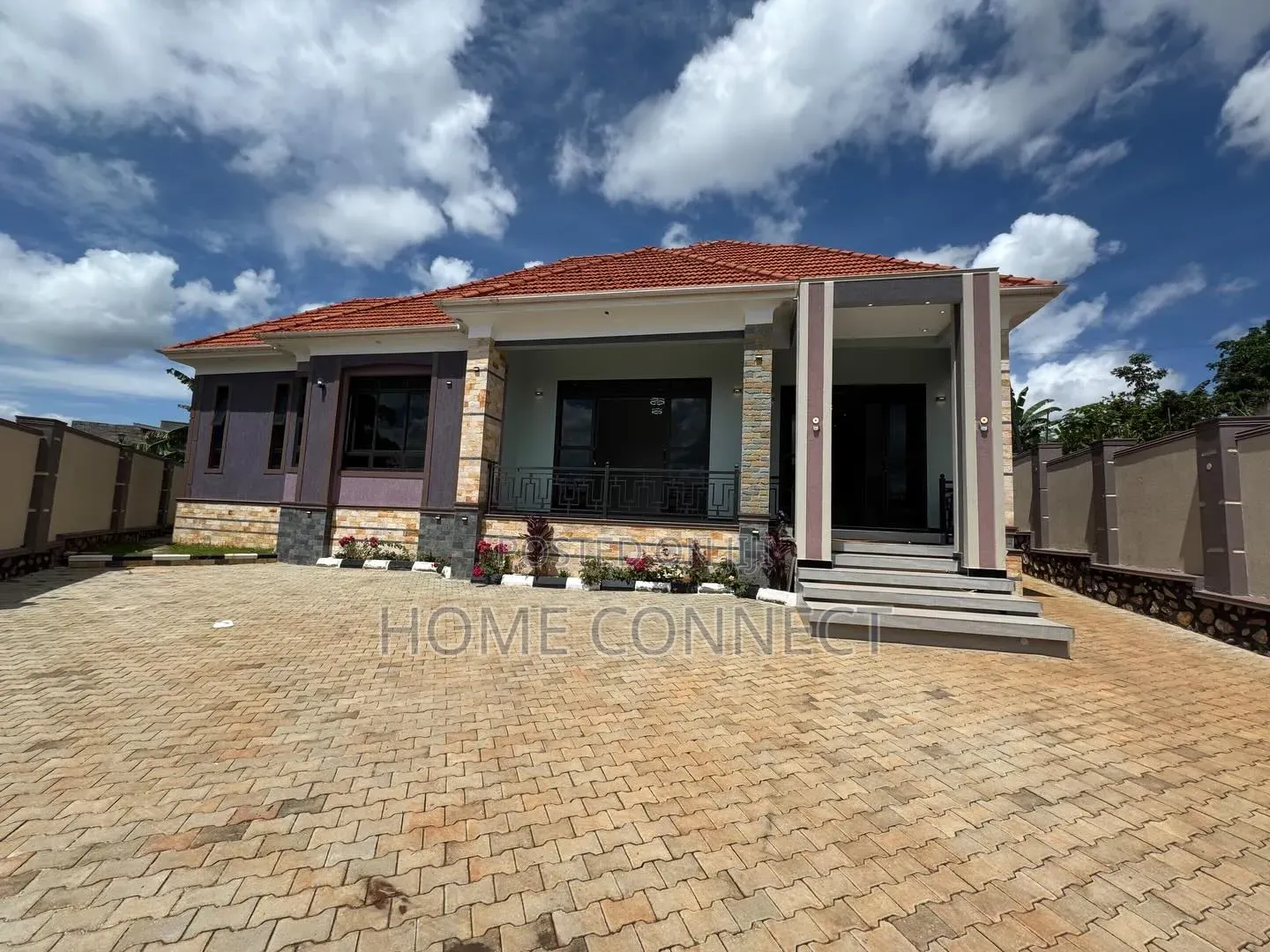 4bdrm House in Luzira Lake Drive, Central Division for rent