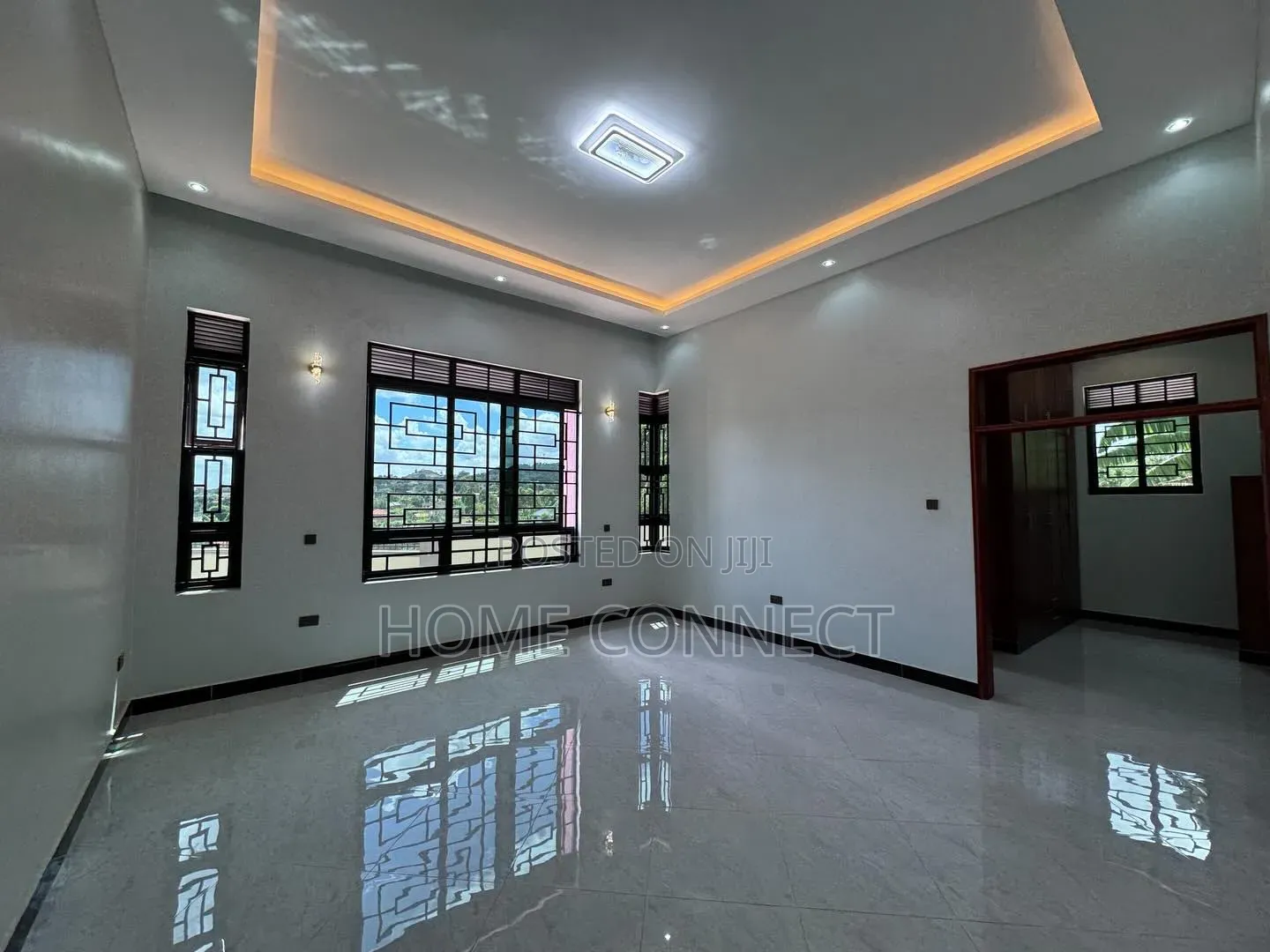 4bdrm House in Luzira Lake Drive, Central Division for rent