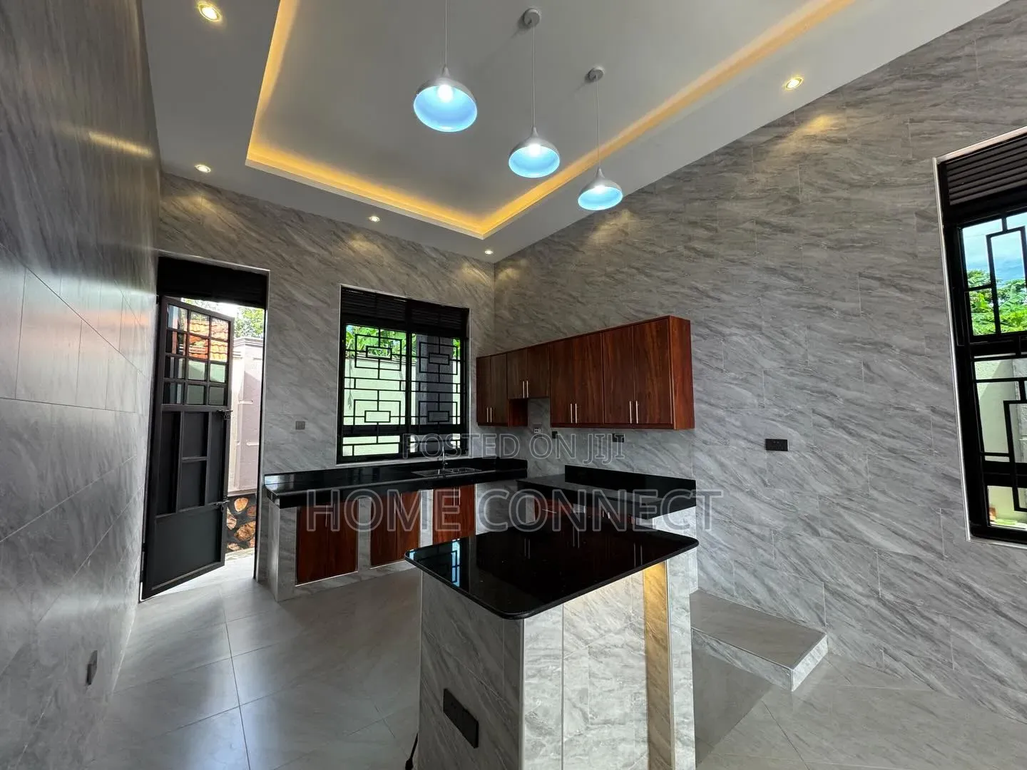 4bdrm House in Luzira Lake Drive, Central Division for rent