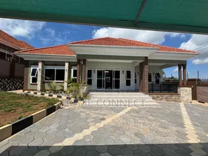 4bdrm Bungalow in Mutungo Hill, Central Division for rent