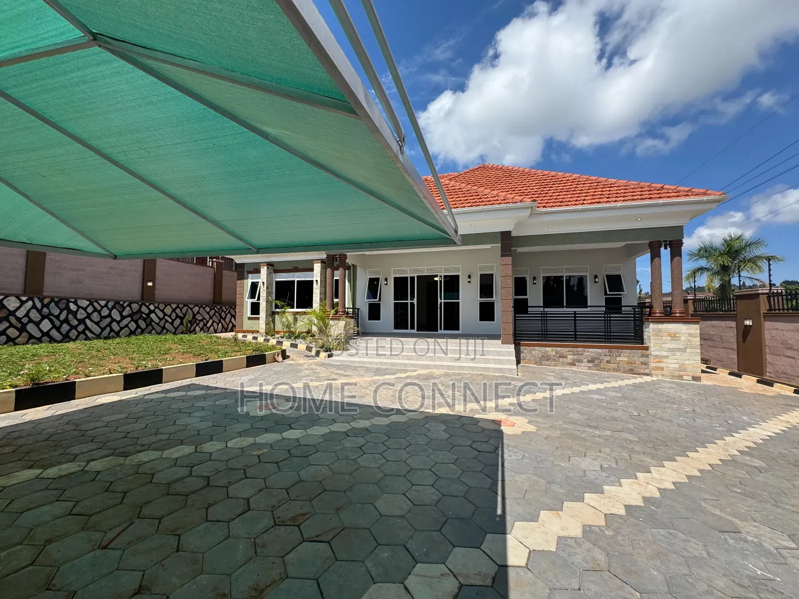 4bdrm Bungalow in Mutungo Hill, Central Division for rent