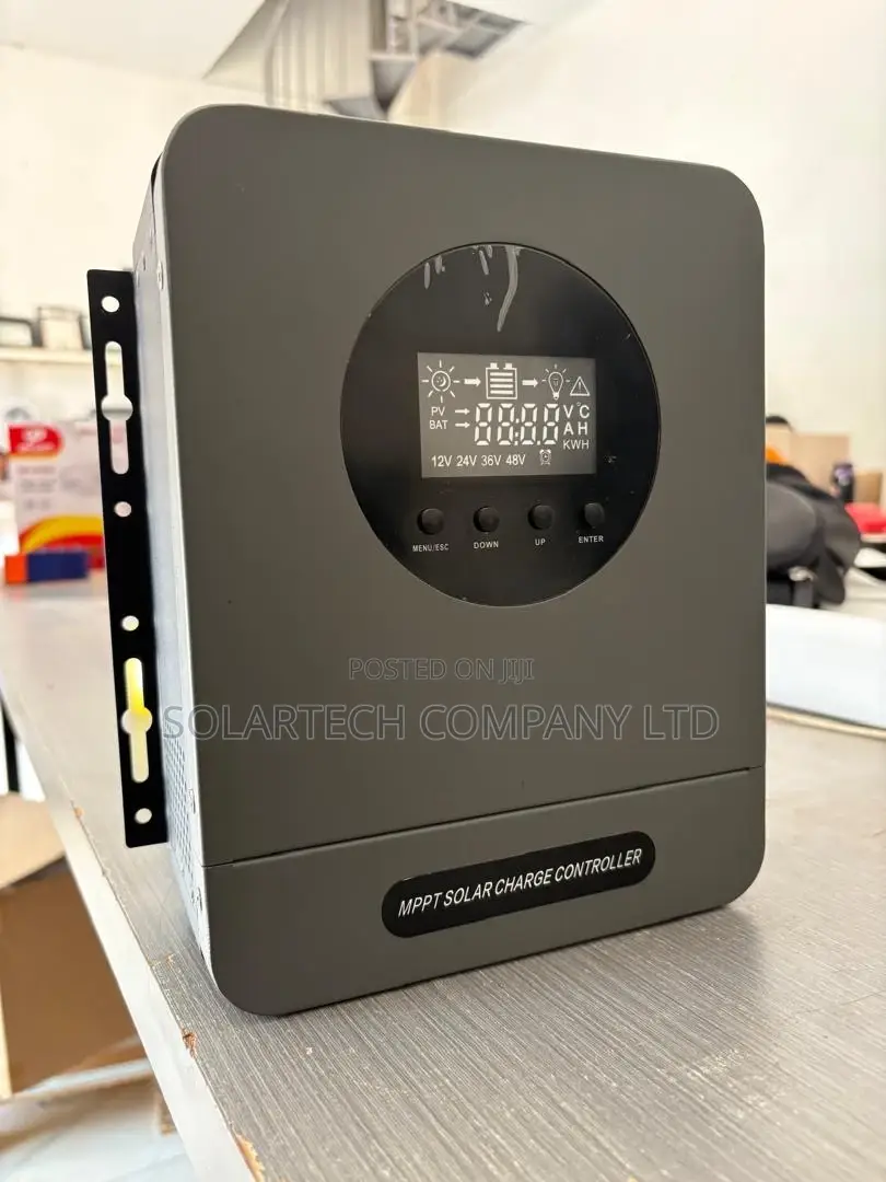 High Efficiency MPPT 60A Charge Controller 1700W Max 4 Solar Input