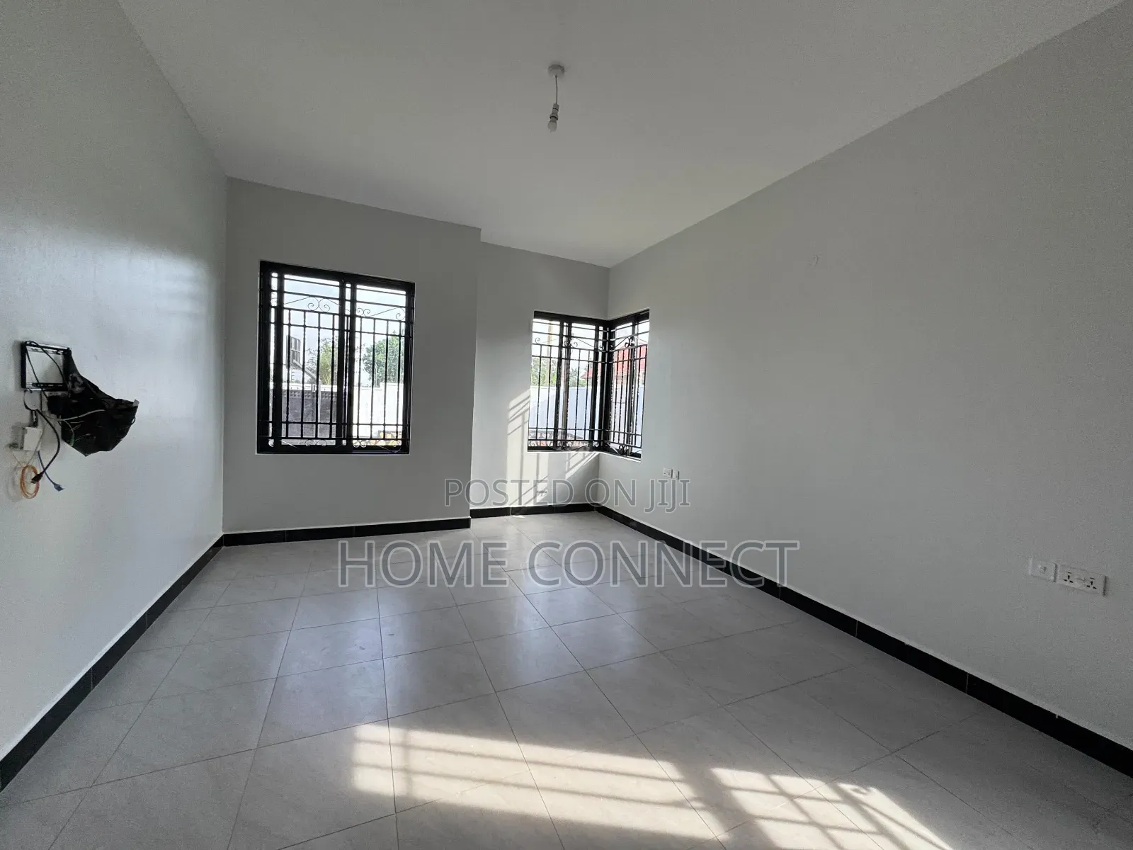 4bdrm Bungalow in Luzira, Central Division for rent