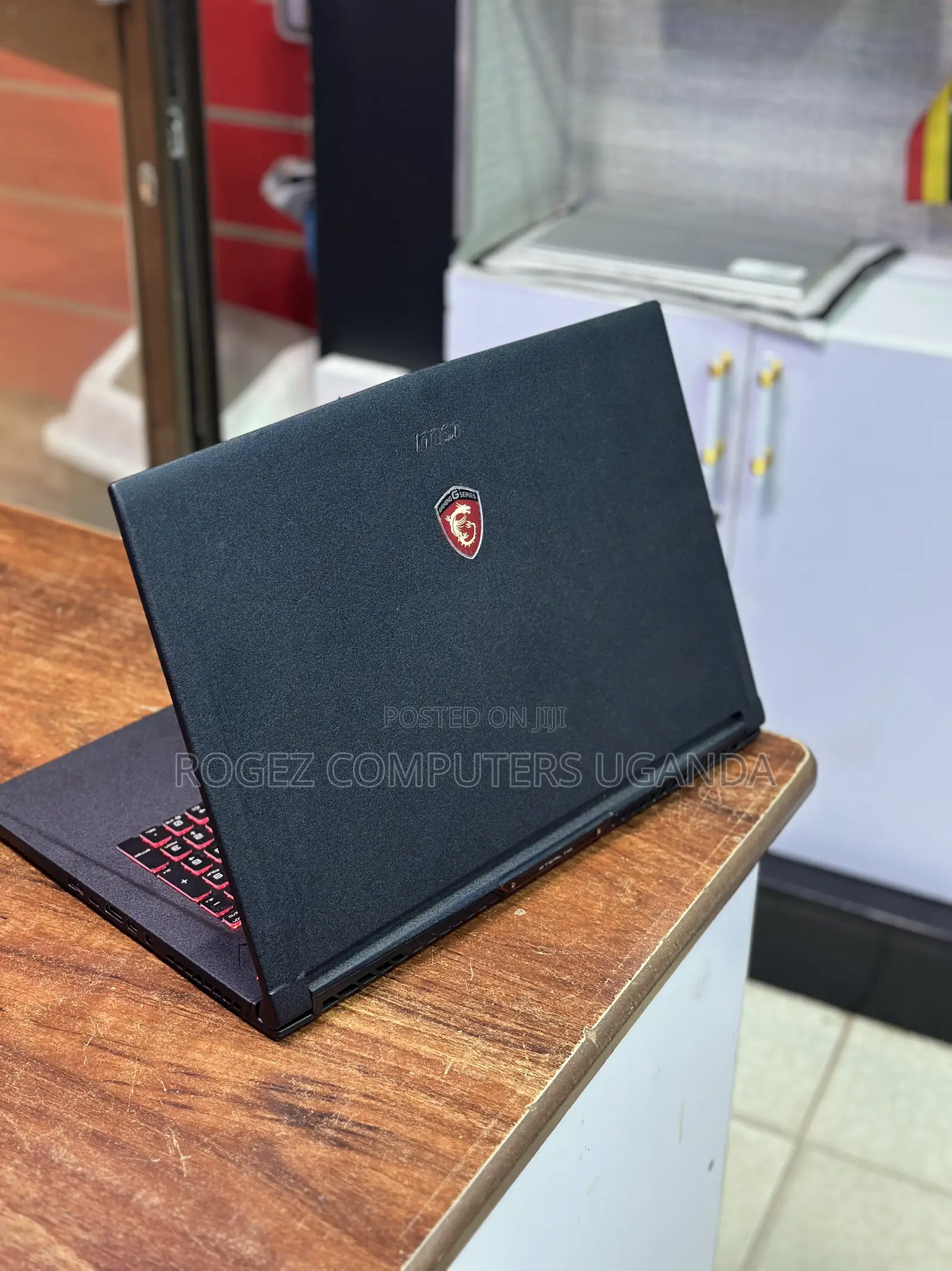 New Laptop MSI GS73VR 7RF Stealth Pro 16GB Intel Core i7 SSD 512GB