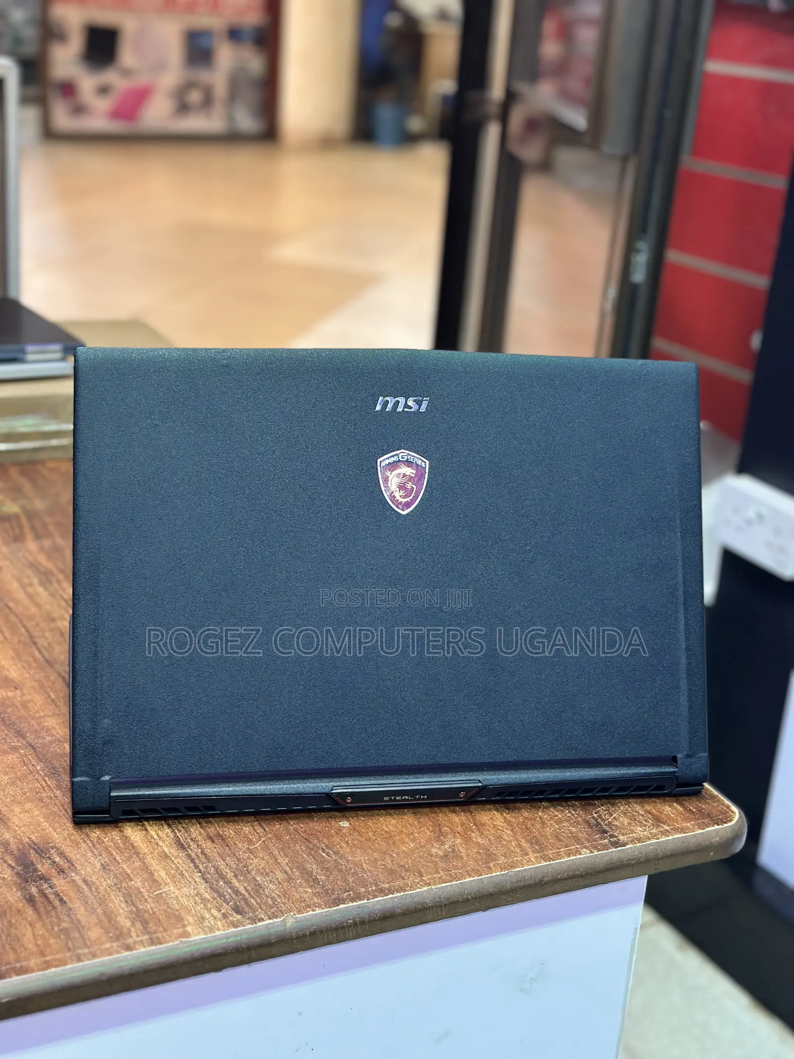 New Laptop MSI GS73VR 7RF Stealth Pro 16GB Intel Core i7 SSD 512GB