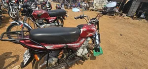 Bajaj CT 125X 2023 Red