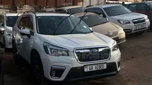 Subaru Forester 2019 White