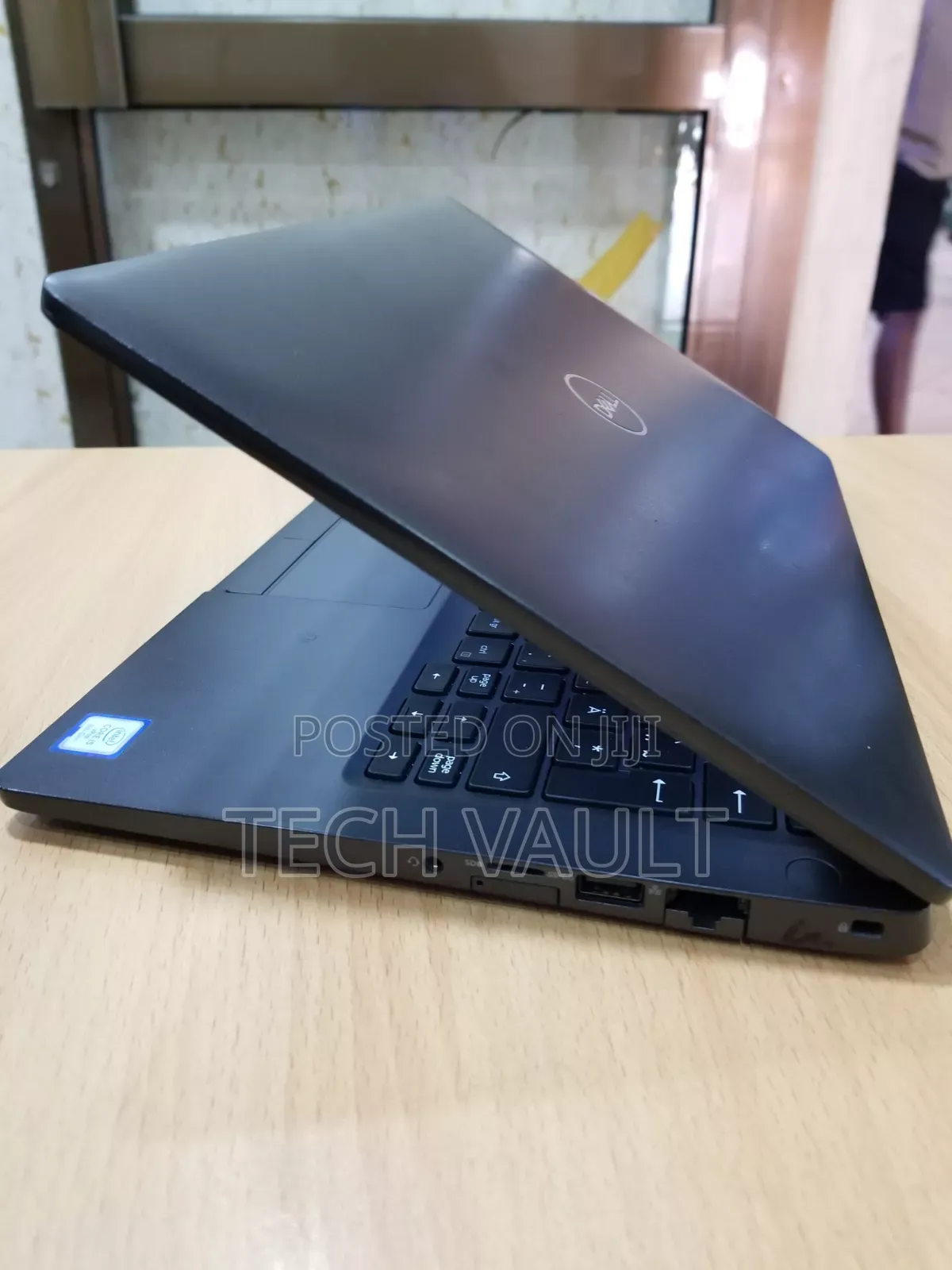 New Laptop Dell Latitude 5300 8GB Intel Core i5 SSD 256GB