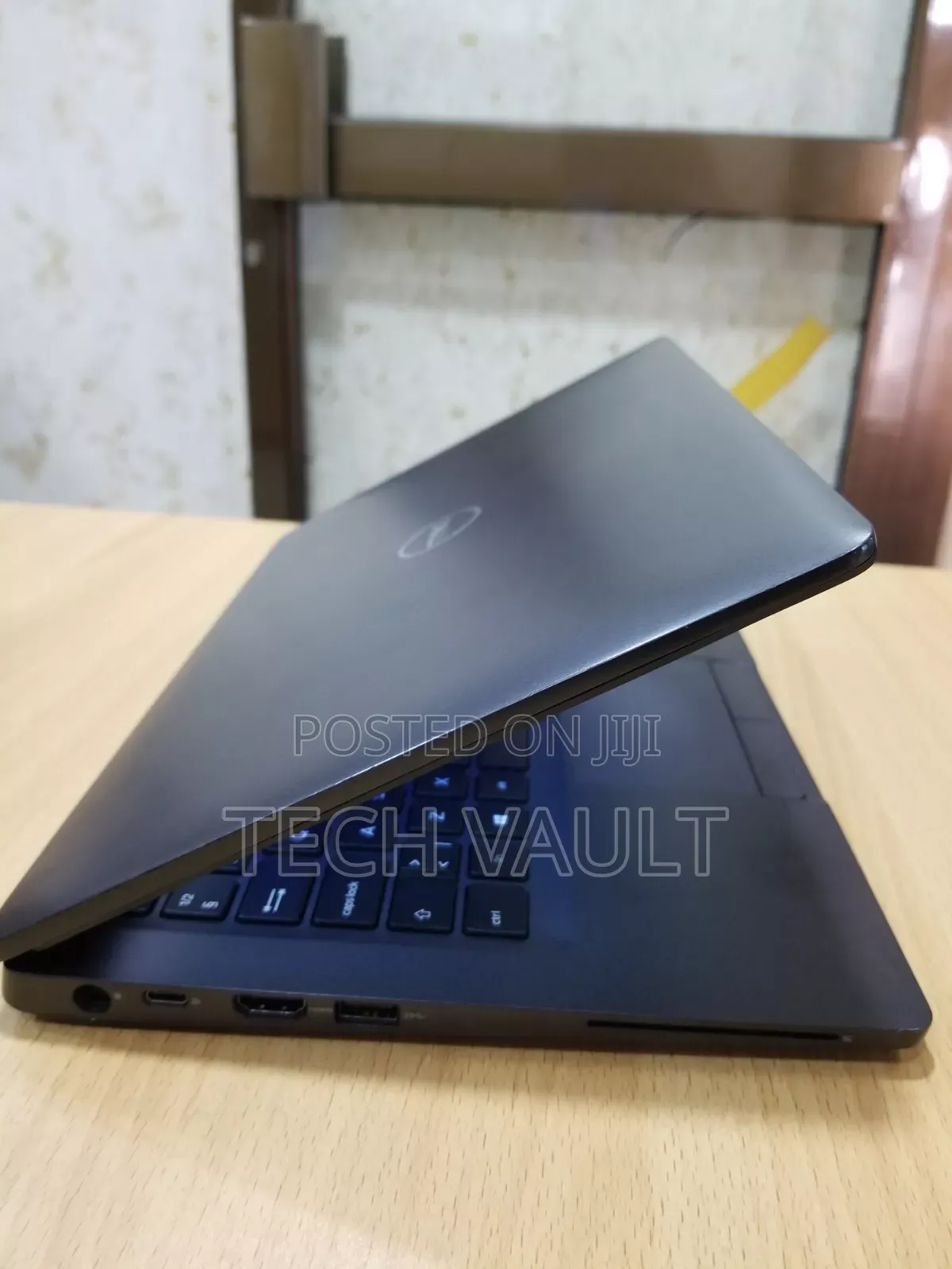 New Laptop Dell Latitude 5300 8GB Intel Core i5 SSD 256GB