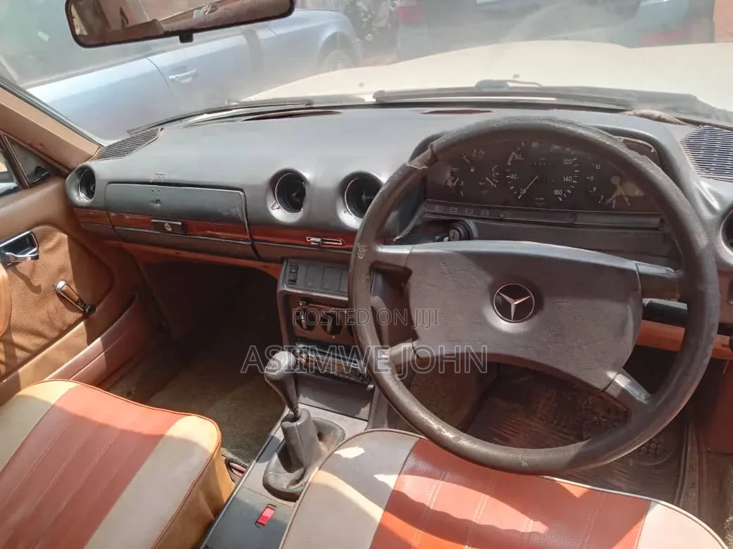Mercedes-Benz 200 Diesel 1995 White