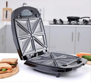 Geepas GSM5444 920W 4 Slice Sandwich Maker 