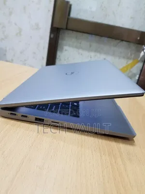 New Laptop Dell Latitude 5330 8GB Intel Core i5 SSD 256GB