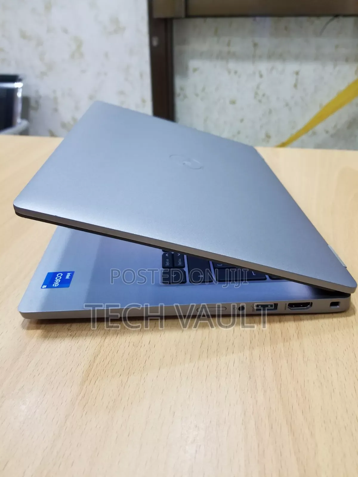 New Laptop Dell Latitude 5330 8GB Intel Core i5 SSD 256GB