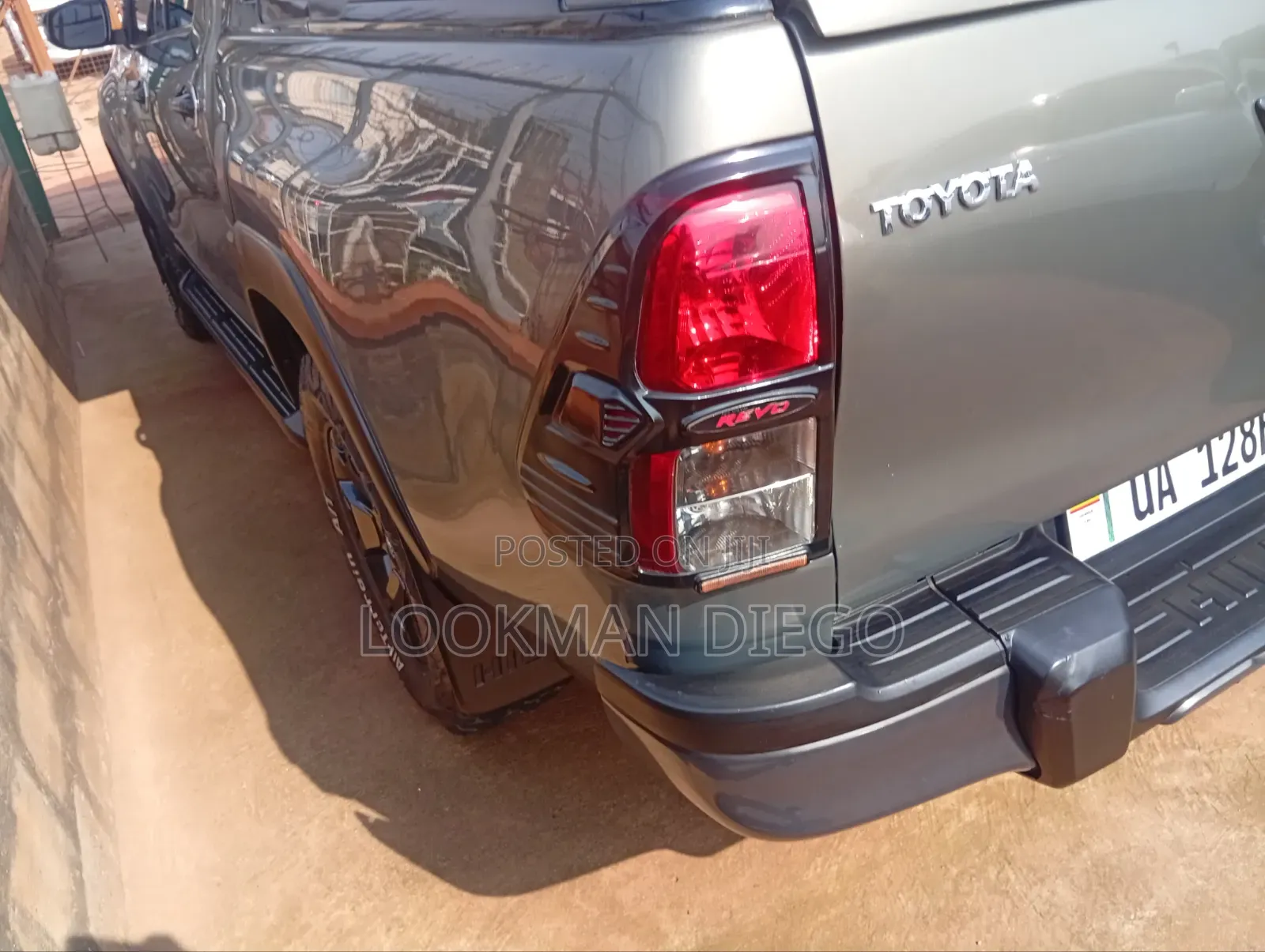 Toyota Hilux Revo Double Cab Deisel 2.8 RWD 2018 Green